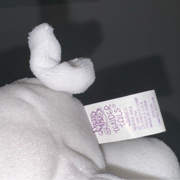 Precious Moments Chester the Pig Birthday Club Limited Edition Stuffed Animal - Picture 3 of 5